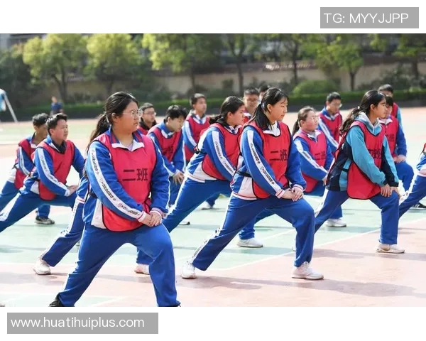 海港队在哈利法国际体育场开启冬季训练首课全力备战新赛季 海港队在哈利法国际体育场开启冬季训练首课全力备战新赛季