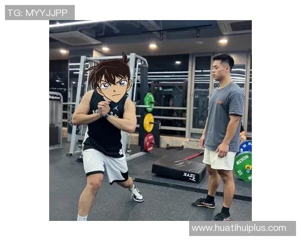 赵维伦在旧金山大学训练照曝光展现强壮身材引发网友热议